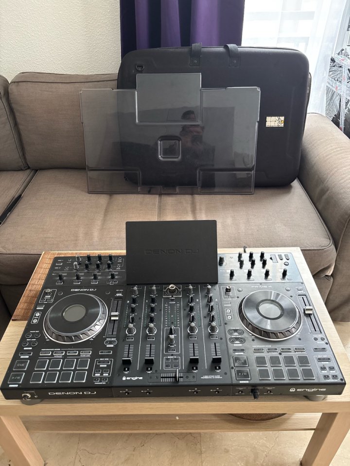 Denon DJ Prime 4 + EXTRAS ✅
