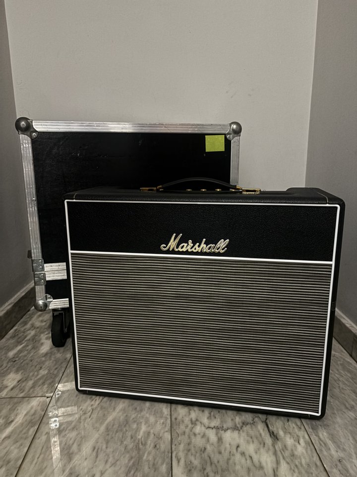 Marshall 1974x + Flightcase