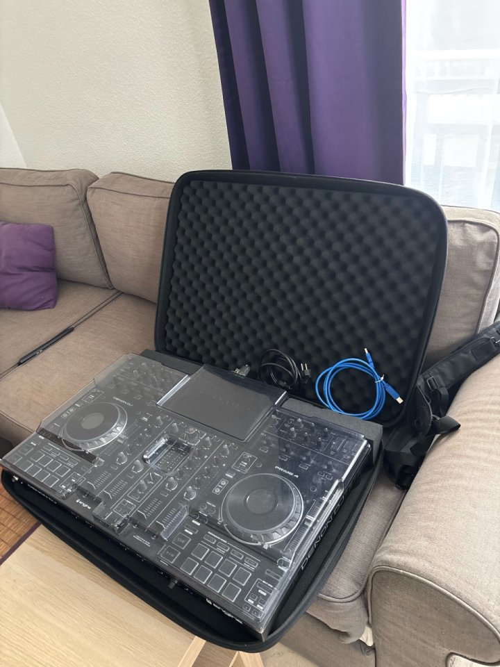 Denon DJ Prime 4 + EXTRAS ✅