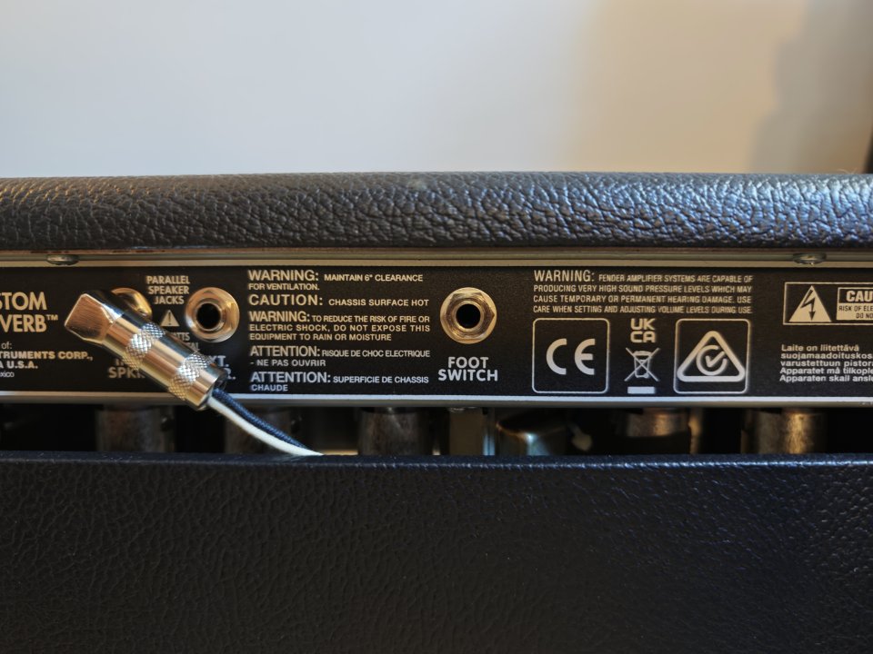 Fender Custom 68 Pro-Reverb de segunda mano · Foto 7 de 9 · Barcelona · 1100 €