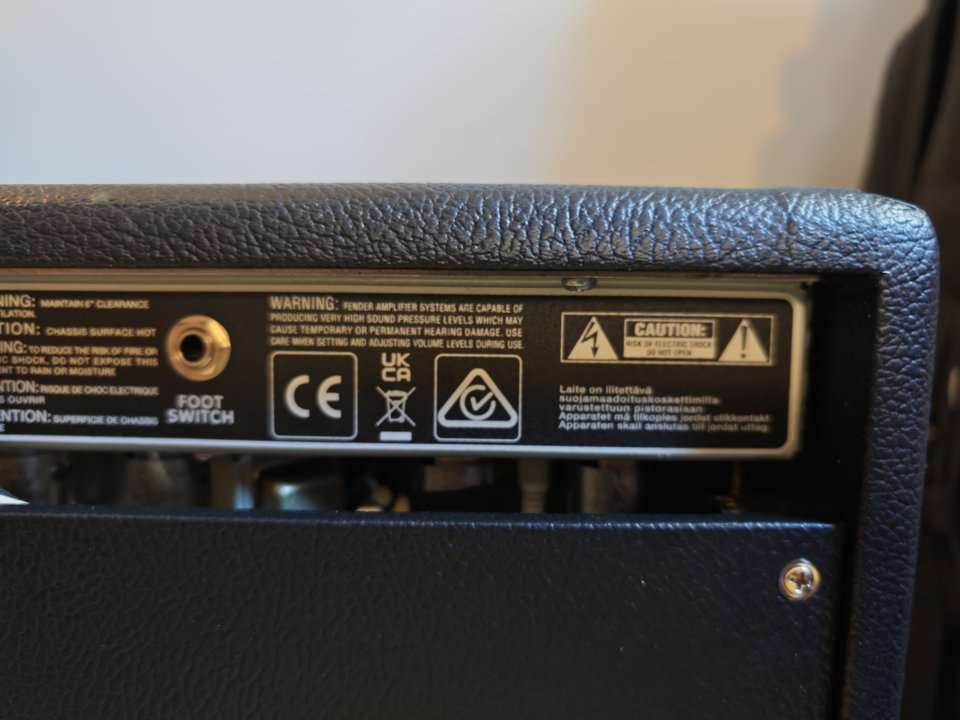 Fender Custom 68 Pro-Reverb de segunda mano · Foto 8 de 9 · Barcelona · 1100 €