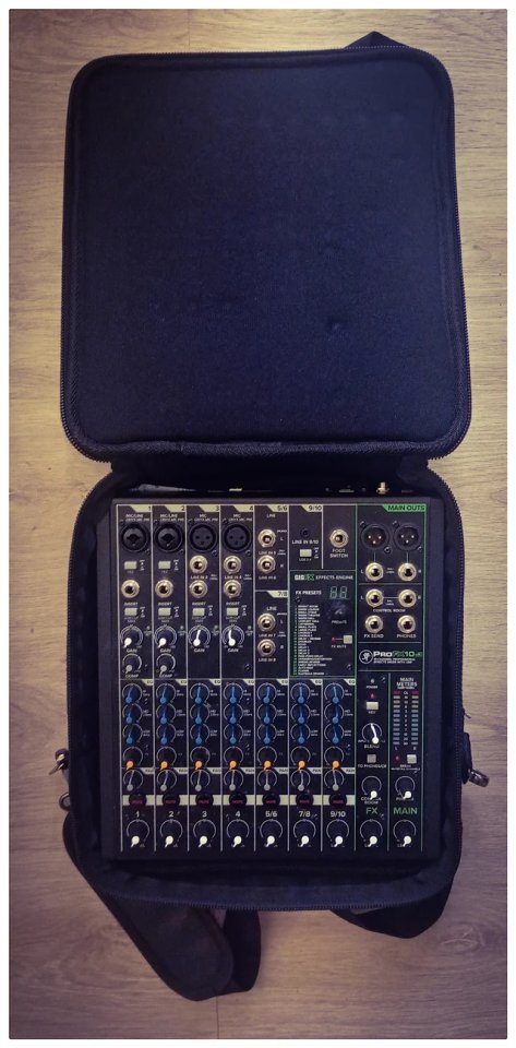 MACKIE PROFX10 V3 (con funda original). A estrenar de segunda mano · Foto 3 de 4 · Madrid · 200 €