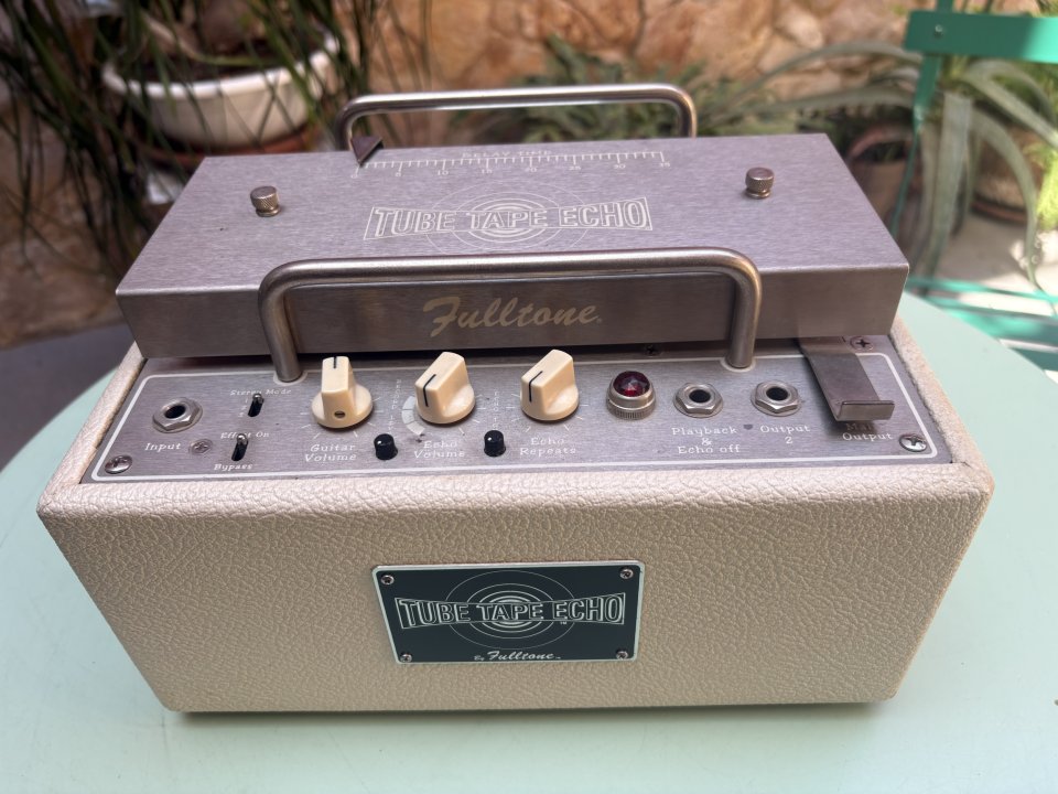 Fulltone tube tape echo de segunda mano · Foto 1 de 5 · Valencia · 1900 €