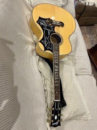 Cambio por Bajo-Guitarra Elvis Presley Réplica Gibson de segunda mano · Foto 1 de 7 · Cáceres