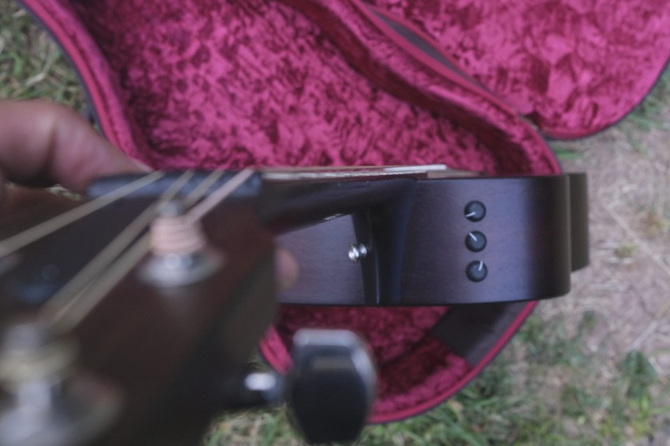 Guitarra Electroacústica Taylor AD27e SEB American Dream de segunda mano · Foto 7 de 10 · Cantabria · 1250 €