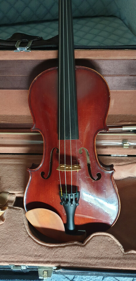 Dos violines antiguos.(cambio por guitarras) de segunda mano · Foto 3 de 17 · Madrid · 6000 €