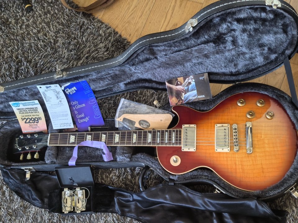 Gibson Les Paul Standard Premium Plus 2004 Tobacco Burst de segunda mano · Foto 1 de 10 · Madrid · 2600 €
