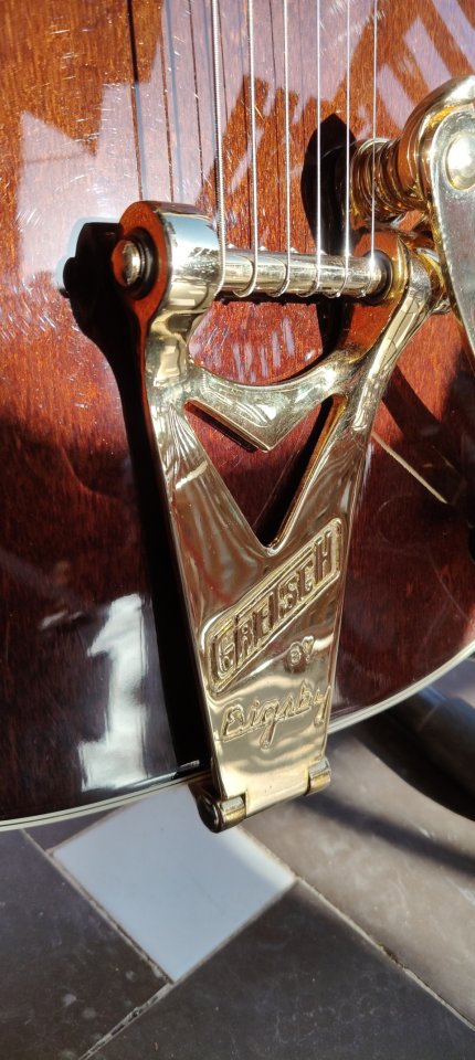 Gretsch Chet Atkins Country Gentleman 6122 de segunda mano · Foto 3 de 6 · Madrid · 1900 €