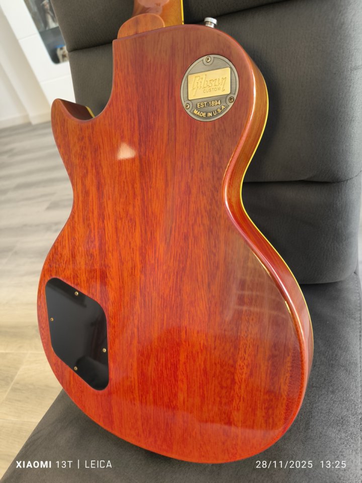 2018 Gibson Les Paul R8