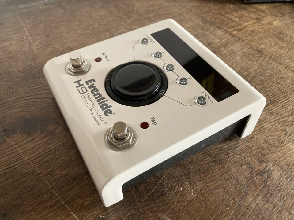 Eventide H9 Max Harmonizer + Switcher 3 pulsadores