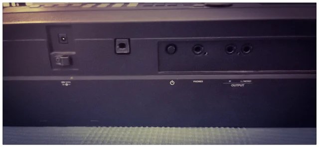 YAMAHA CP40 STAGE Piano. Impecable. Incluye funda de segunda mano · Foto 4 de 7 · Madrid · 800 €