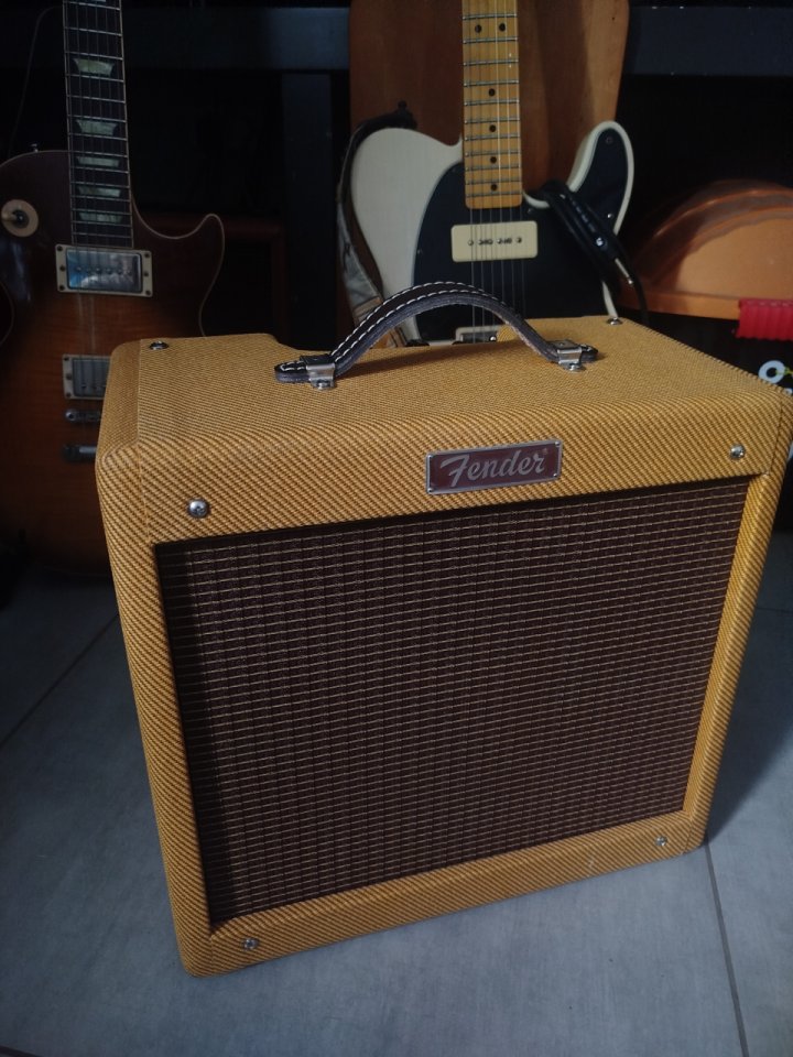 Fender Junior Pro IV Tweed de segunda mano · Foto 1 de 5 · Huelva · 550 €
