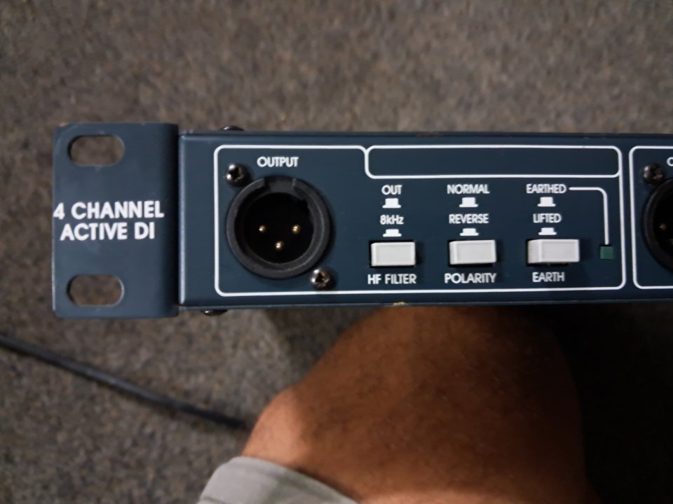 BSS AR-416 4 canales de DI en una Unidad de Rack