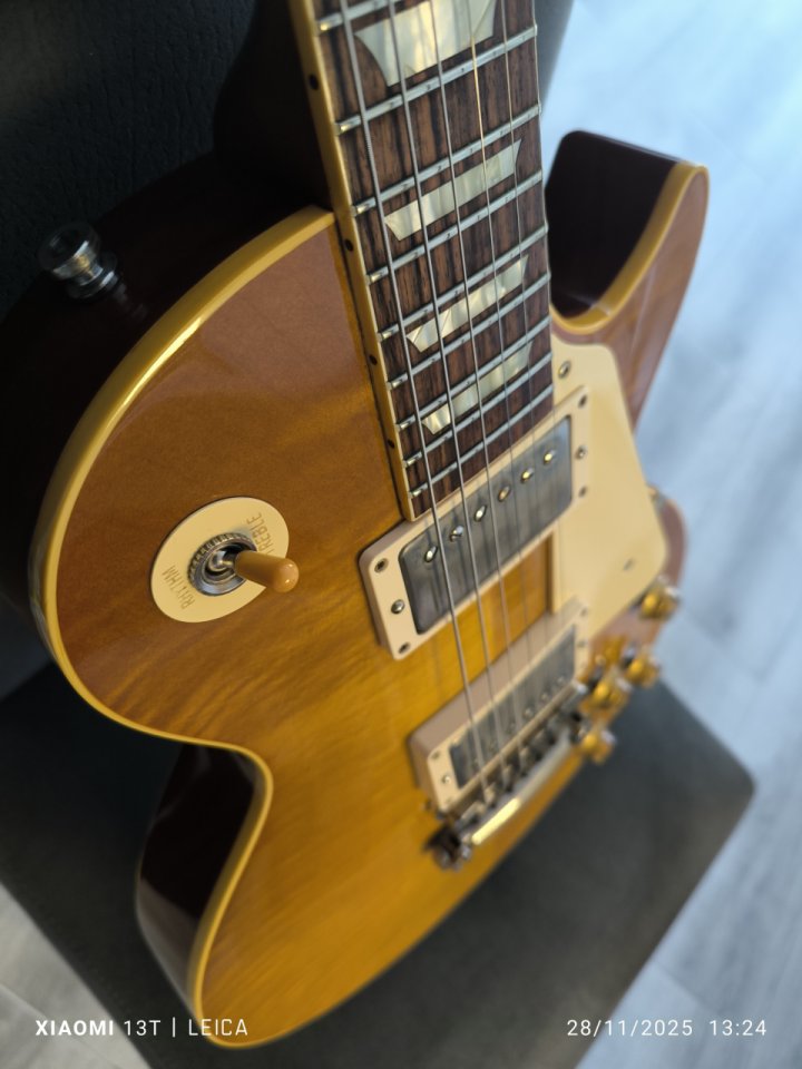 2018 Gibson Les Paul R8