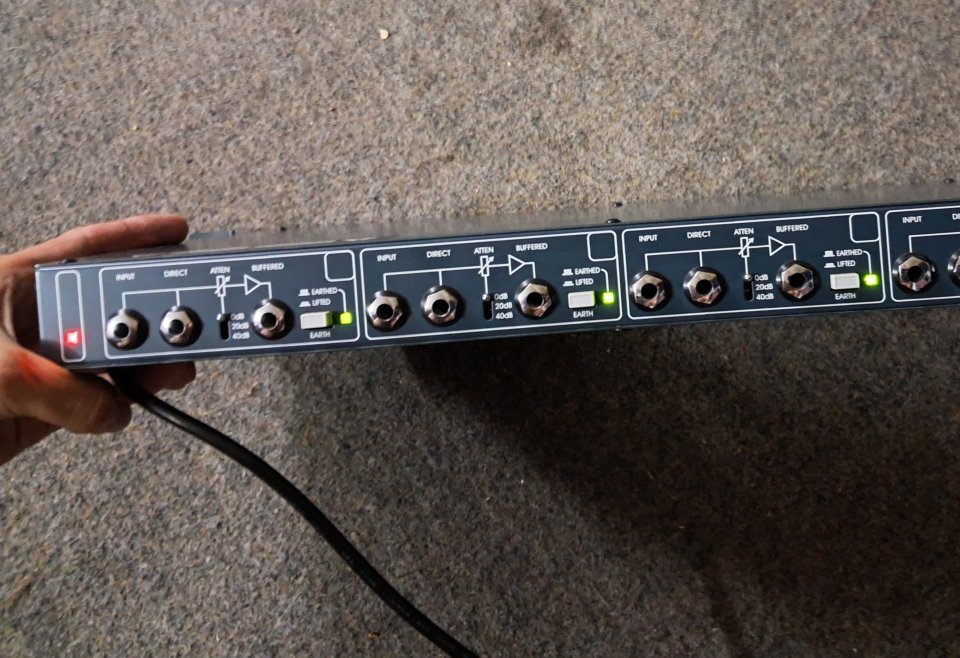 BSS AR-416 4 canales de DI en una Unidad de Rack