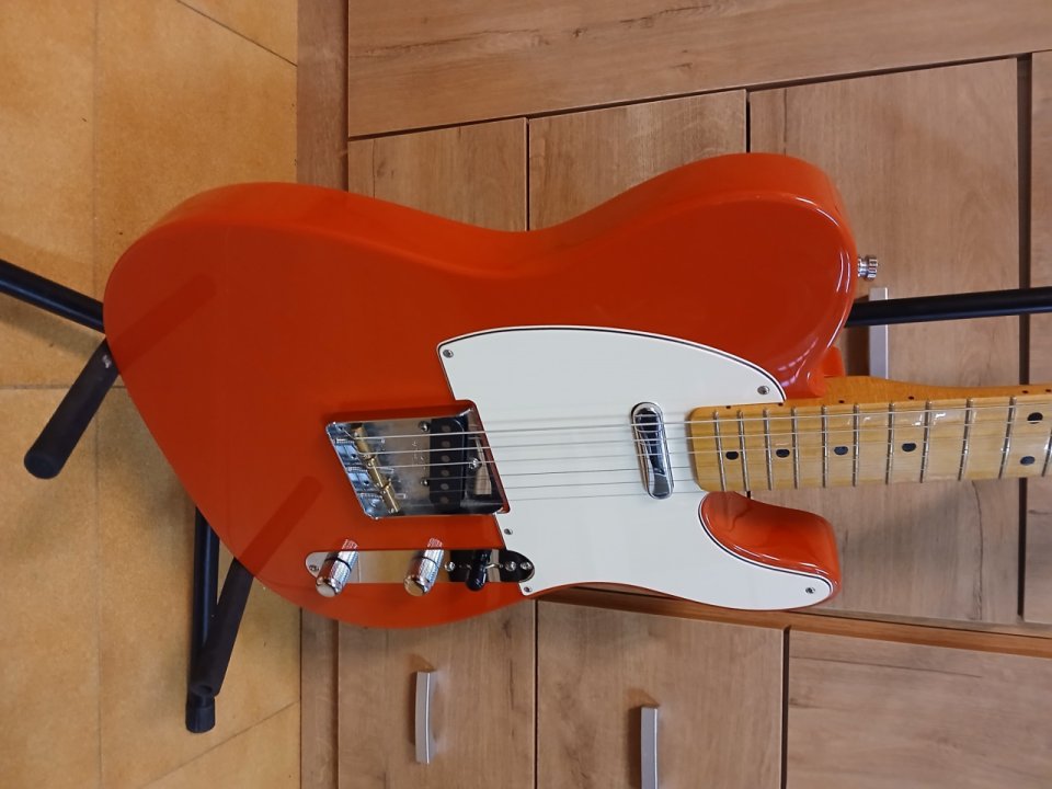 Fender telecaster vintera I 50's fiesta red de segunda mano · Foto 4 de 8 · Valencia · 725 €