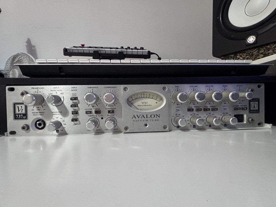 VENDO Avalon VT-737SP