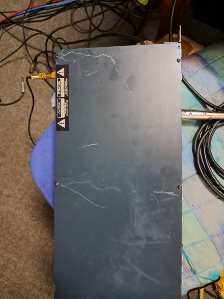 BSS AR-416 4 canales de DI en una Unidad de Rack