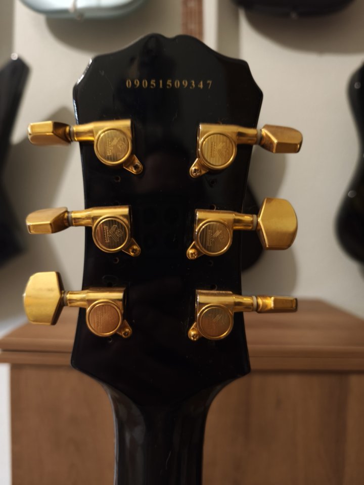 Epiphone les paul custom Año 2009. Mejorada