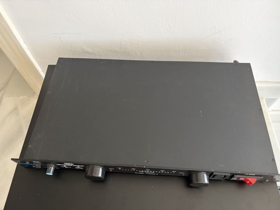 Furman PL-PRO E SERIES II Power conditioner de segunda mano · Foto 2 de 3 · Málaga · 180 €