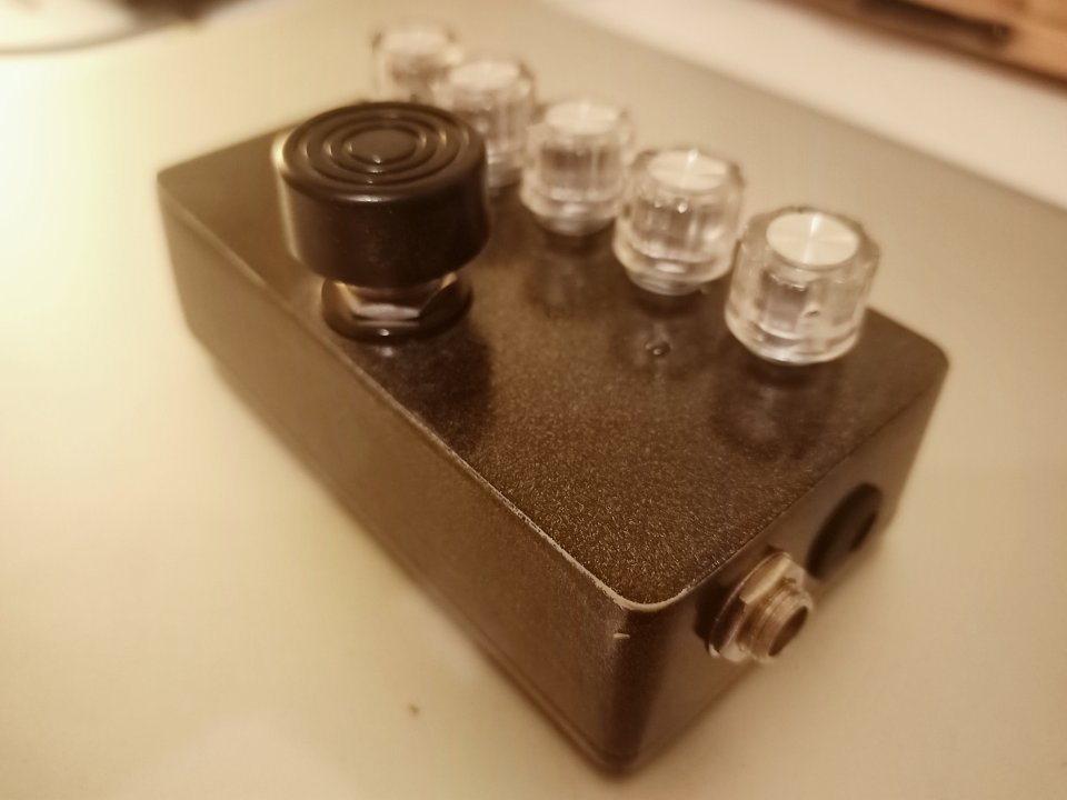 Fat Fuzz Factory, clon hecho a mano.