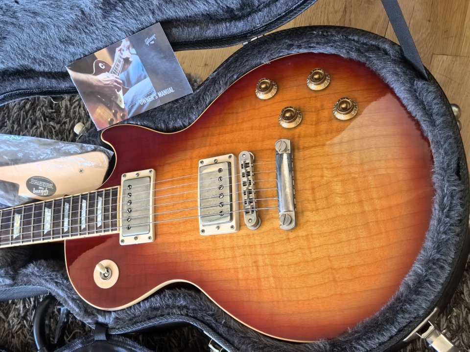 Gibson Les Paul Standard Premium Plus 2004 Tobacco Burst de segunda mano · Foto 2 de 10 · Madrid · 2600 €