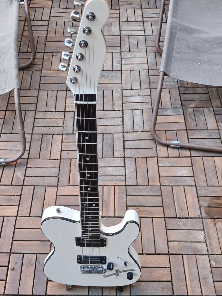 Warmoth USA DiMarzio Crunch Lab Sustainiac Stealth Pro Muse/Bellamy Style de segunda mano · Foto 2 de 10 · Lleida · 1100 €