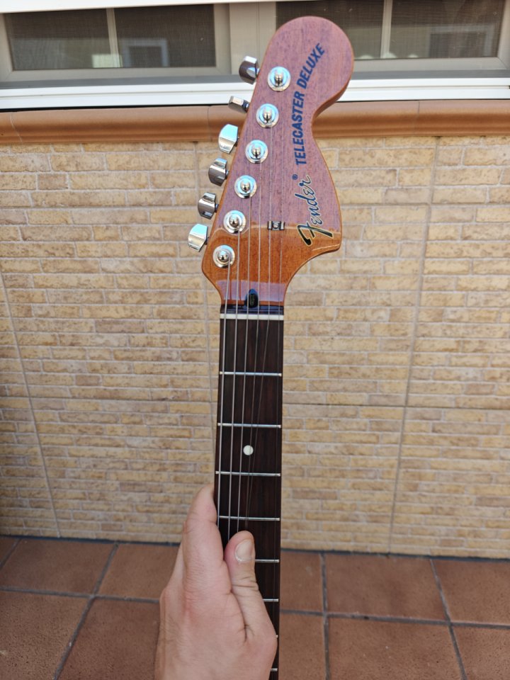Fender Troublemaker Telecaster MIJ 2020 de segunda mano · Foto 3 de 6 · Cuenca · 1250 €