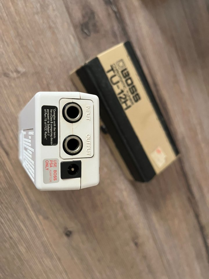 Boss Tuner TU-12H de segunda mano · Foto 3 de 3 · Toledo · 30 €