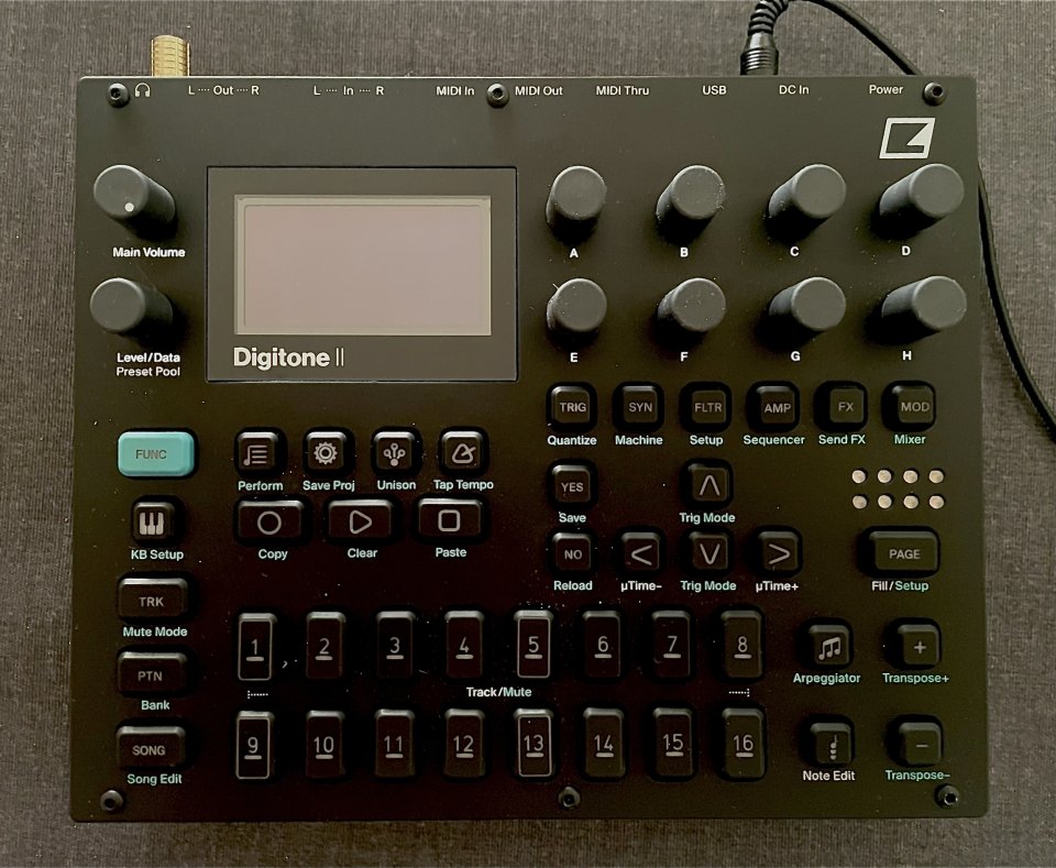 Elektron Digitone II de segunda mano · Foto 1 de 2 · Barcelona · 750 €