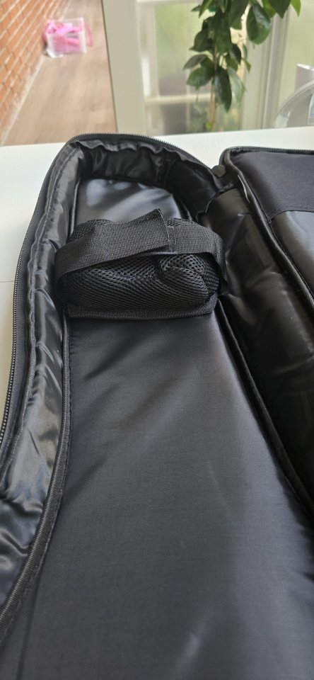 Funda guitarra electrica de segunda mano · Foto 7 de 8 · Madrid · 20 €
