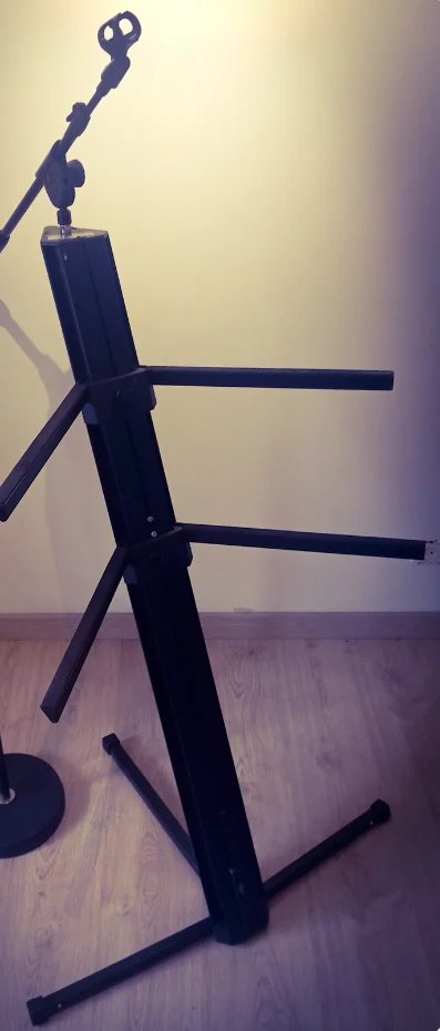 NORD ELECTRO 6D + funda y soporte de segunda mano · Foto 6 de 6 · Madrid · 1450 €