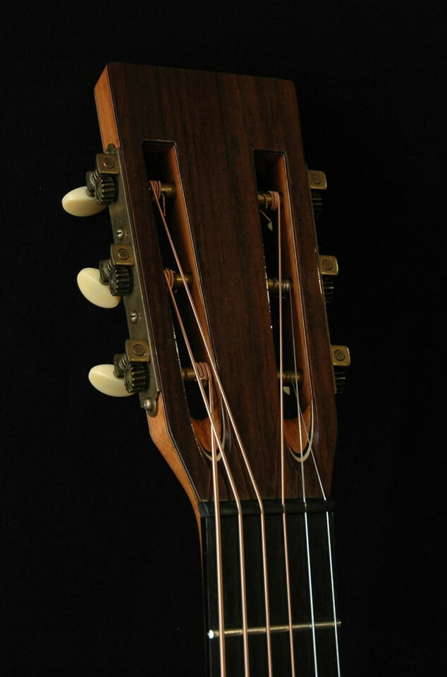 Guitarra acústica de luthier
