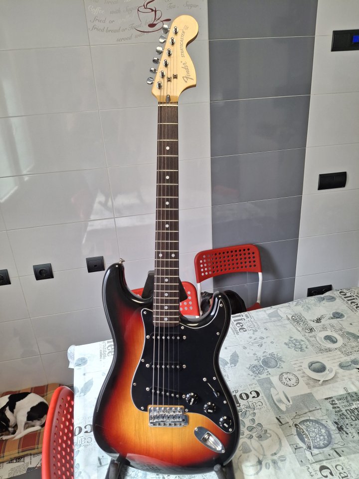 Fender Stratocaster Japan 1985 (reissue 70´s)