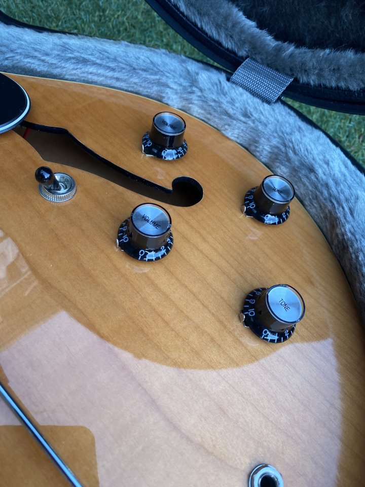 Epiphone Nick Valensi Peerles