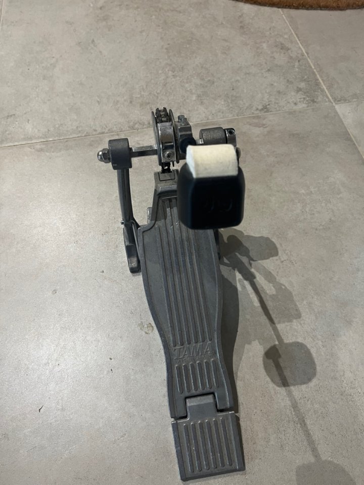 Pedal Bombo Tama de segunda mano · Foto 1 de 2 · Barcelona · 80 €