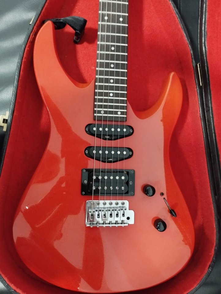 Guitarra Eléctrica Yamaha 112 de segunda mano · Foto 2 de 7 · Málaga · 150 €