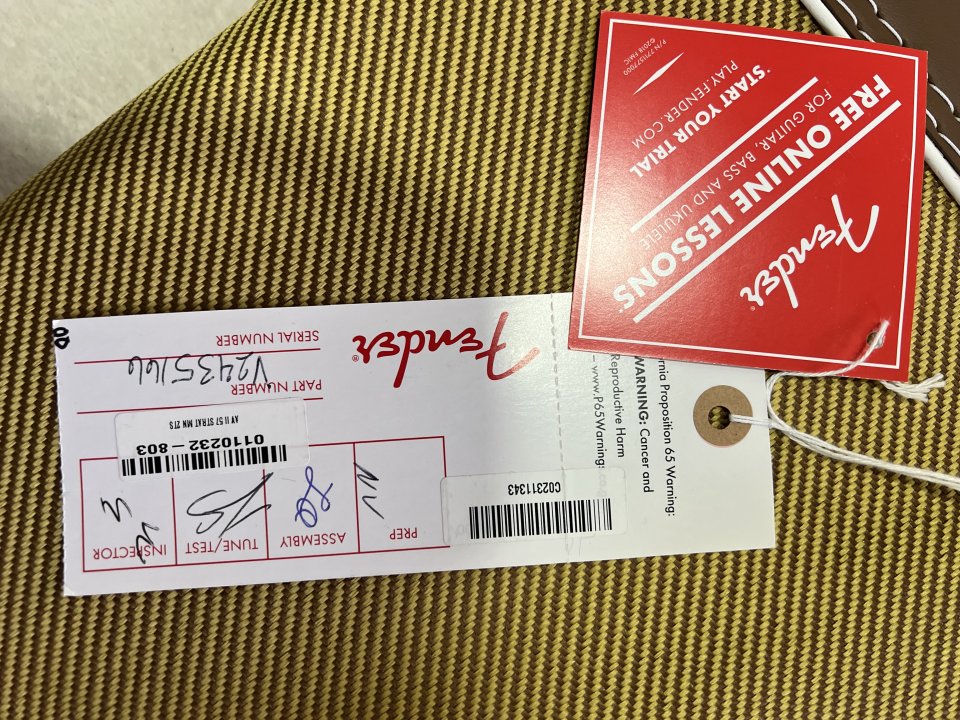 Fender American Vintage II 1957 Stratocaster, 2-Color Sunburst NO CAMBIOS