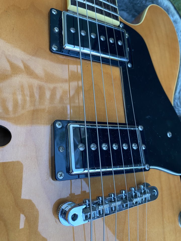 Epiphone Nick Valensi Peerles