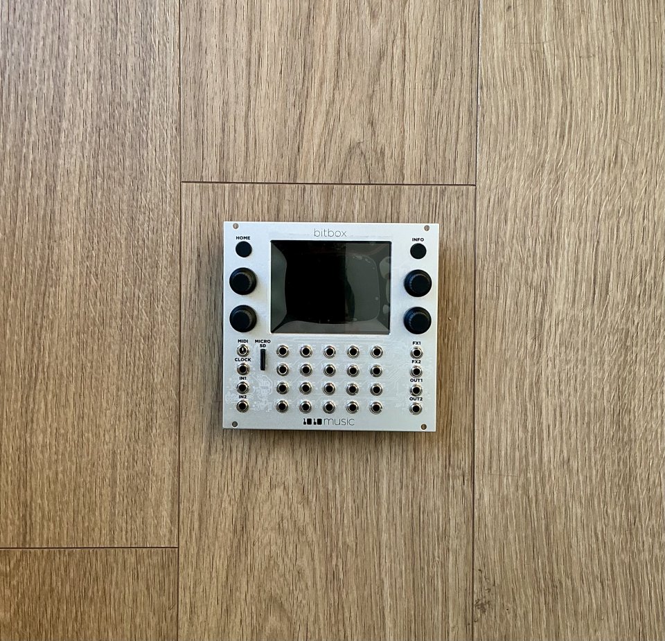 1010 MUSIC BITBOX MK2 – Intuitive Sampling Module