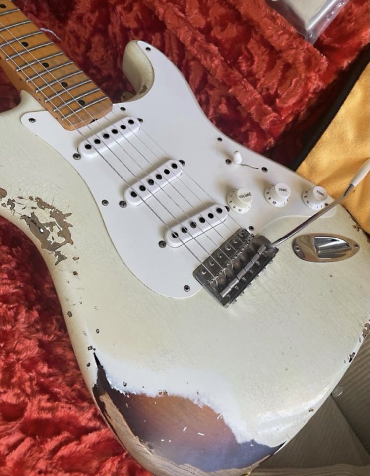 Fender custom Shop Strat relic 2107 de segunda mano · Foto 1 de 5 · Sevilla · 3500 €