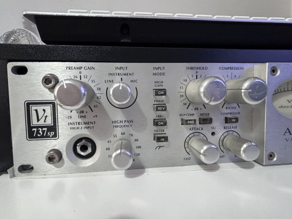 VENDO Avalon VT-737SP