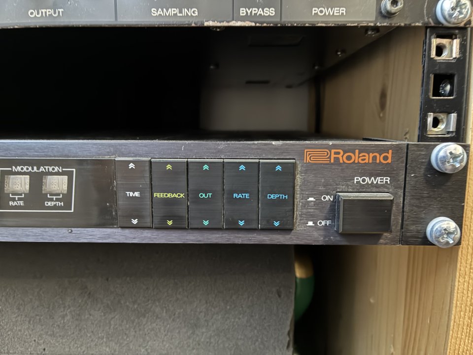 Roland SDE 3000 de segunda mano · Foto 3 de 3 · Madrid · 395 €