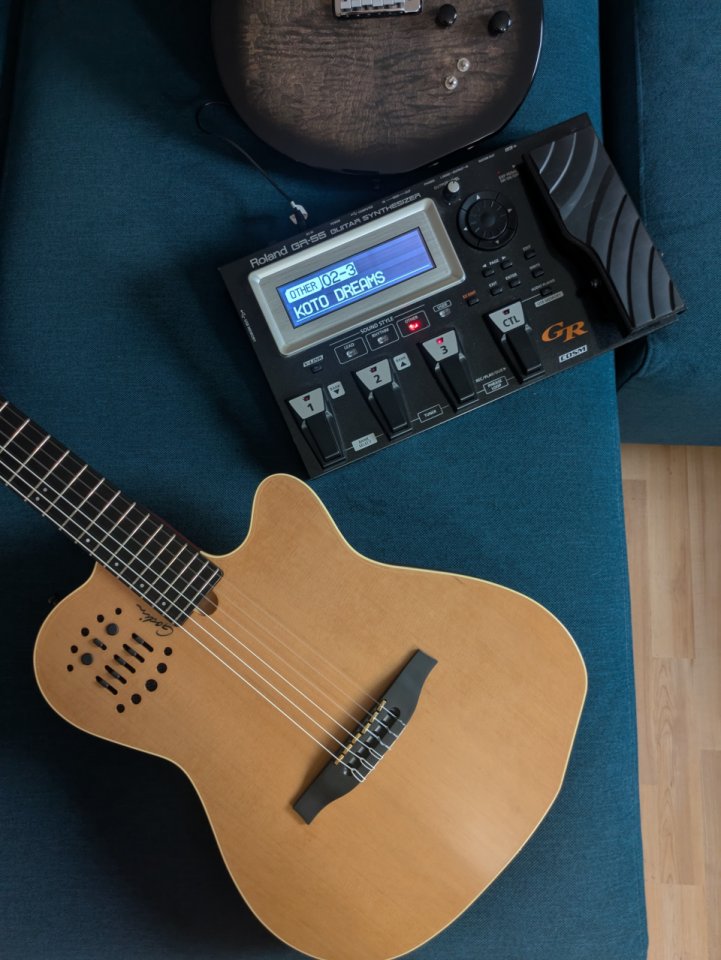 Godin Multiac ACS Ceedar de segunda mano · Foto 8 de 8 · Girona · 1300 €
