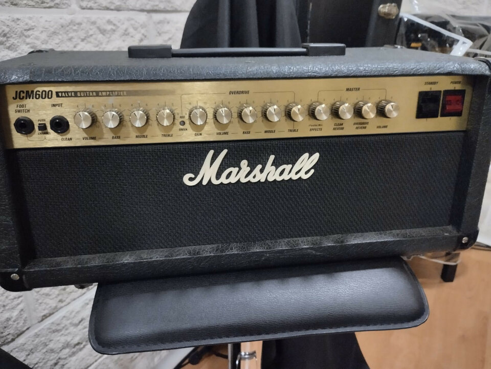 Amplificador MARSHALL JCM 600 + Pantalla JCM C410A 4x10