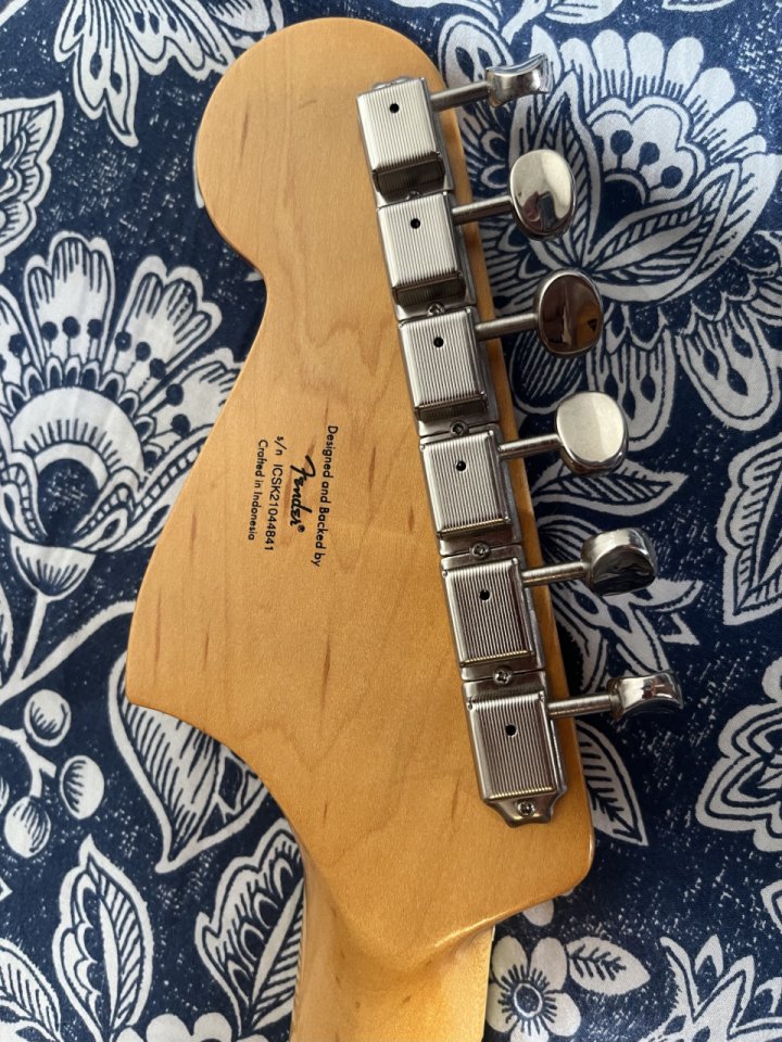 Fender Squier Classic Vibe Jazz Bass VI de segunda mano · Foto 6 de 7 · Madrid · 380 €