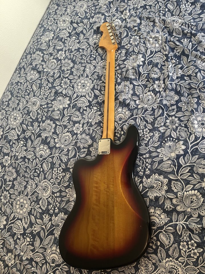 Fender Squier Classic Vibe Jazz Bass VI de segunda mano · Foto 7 de 7 · Madrid · 380 €