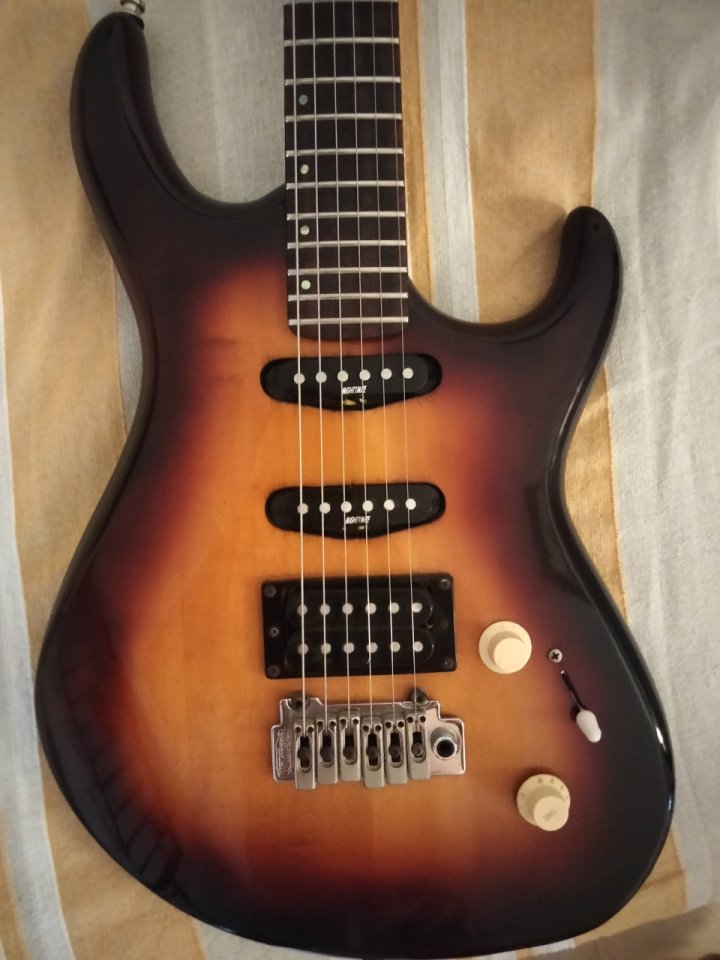 Strat Cort G254
