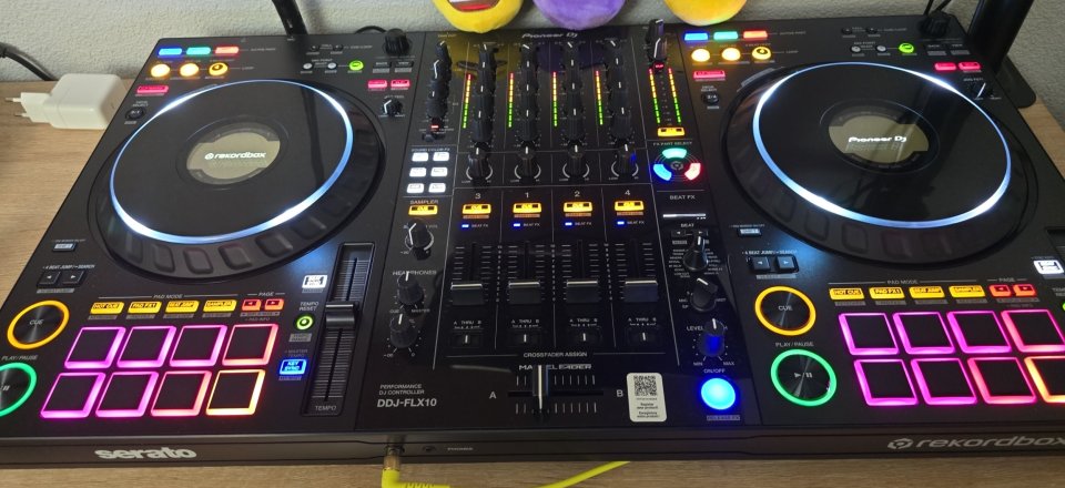 Pioneer Dj DDJ FLX10 de segunda mano · Foto 1 de 5 · Madrid · 1290 €