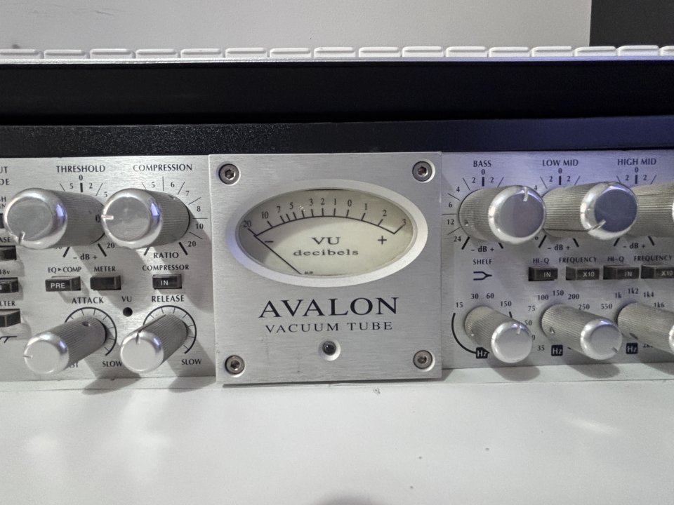 VENDO Avalon VT-737SP